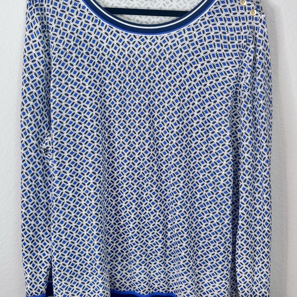 Talbots Tops - Talbots Blue and White Chic Geometric Patterned Blouse with Button Detail 2x
